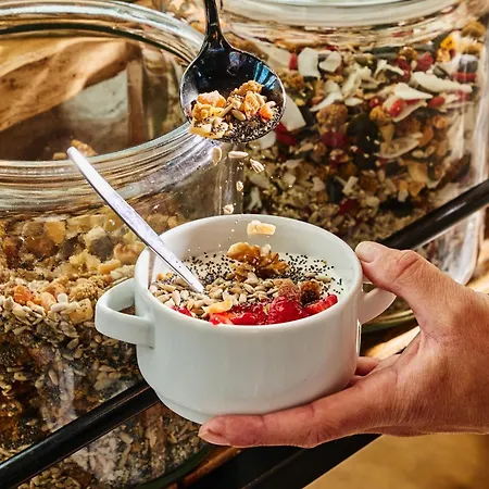 Postillion Amersfoort Veluwemeer Отель 4*