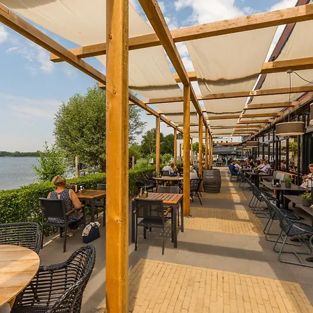 Отель Postillion Amersfoort Veluwemeer Пюттен