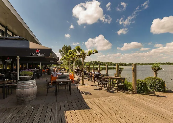 Postillion Amersfoort Veluwemeer Отель Пюттен