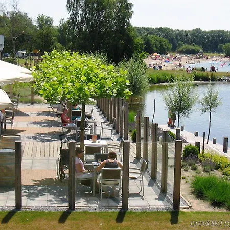 호텔 Postillion Amersfoort Veluwemeer 푸텐