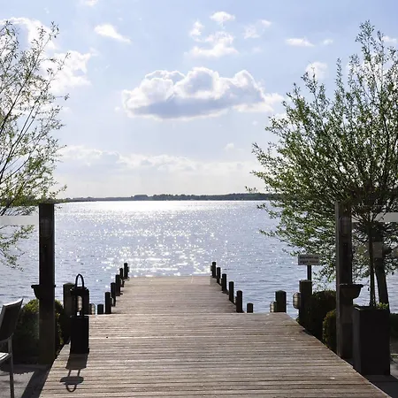 호텔 Postillion Amersfoort Veluwemeer 4*